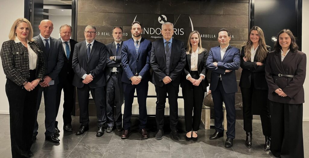 Equipo de abogados y economistas de Indo Iuris en la sede principal de Ciudad Real